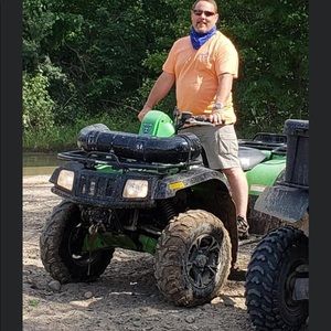 Meet your Posher, Travis